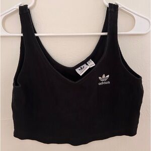 Adidas Crop Top 🖤